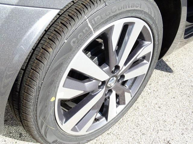 56016-3648-nissan-versa-2020-10310