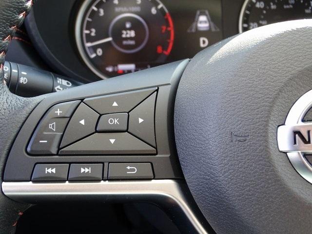 56033-3648-nissan-versa-2020-10310