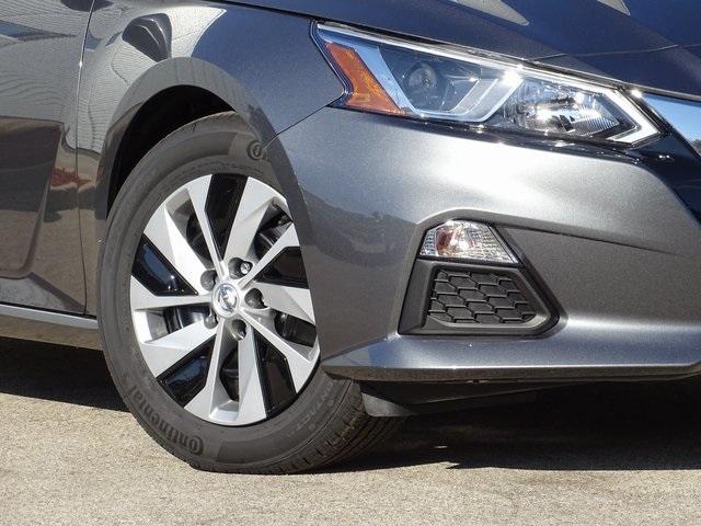 56038-3649-nissan-altima-2020-13110