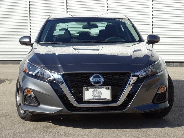 56039-3649-nissan-altima-2020-13110