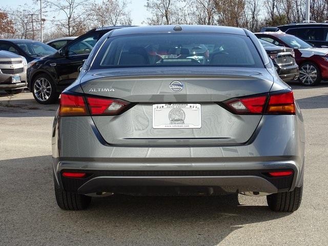 56042-3649-nissan-altima-2020-13110