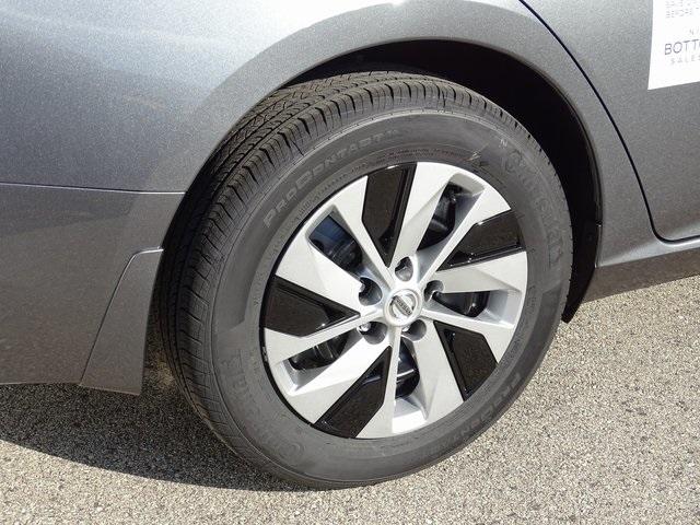 56045-3649-nissan-altima-2020-13110