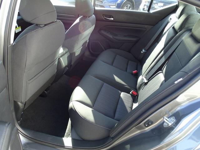 56050-3649-nissan-altima-2020-13110