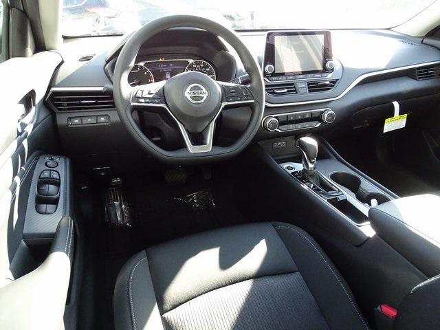 56051-3649-nissan-altima-2020-13110