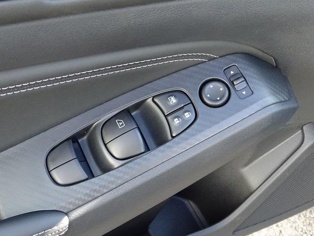 56053-3649-nissan-altima-2020-13110