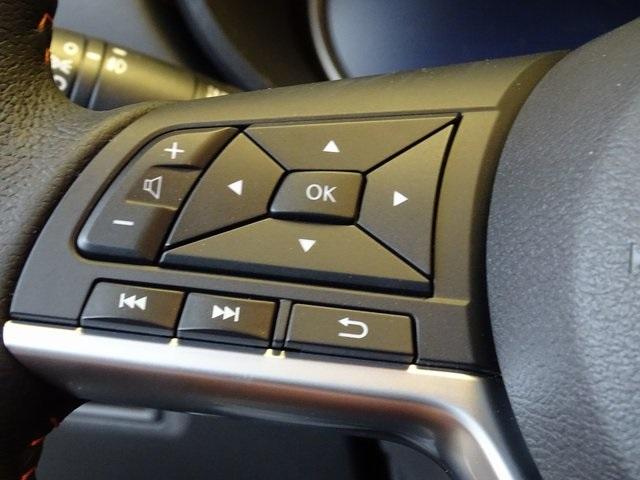 56087-3650-nissan-versa-2020-10310