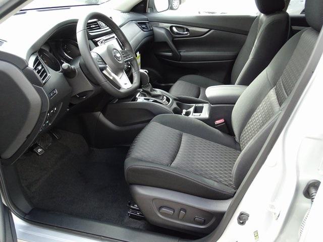56108-3651-nissan-rogue-2020-22210