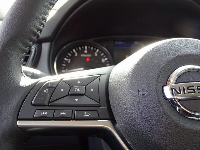 56121-3651-nissan-rogue-2020-22210