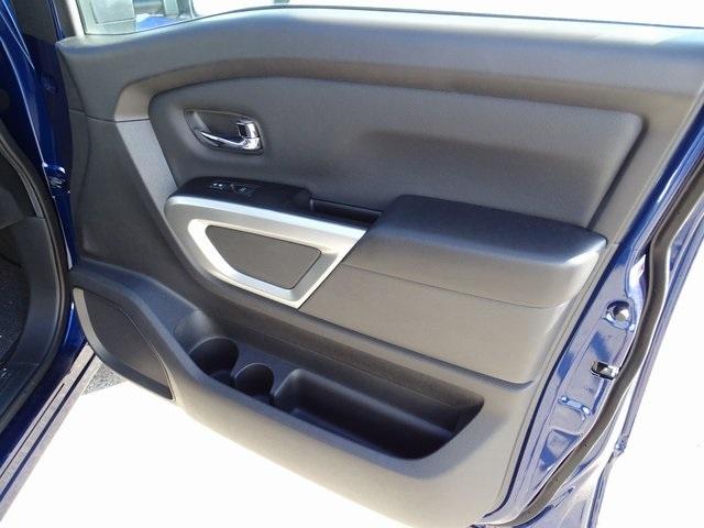 56132-3652-nissan-titan-2019-38219
