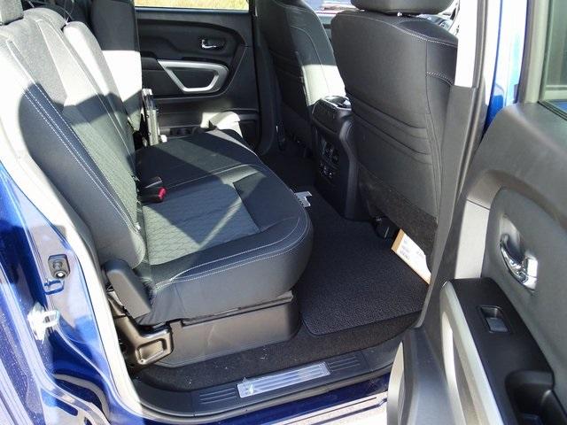 56133-3652-nissan-titan-2019-38219