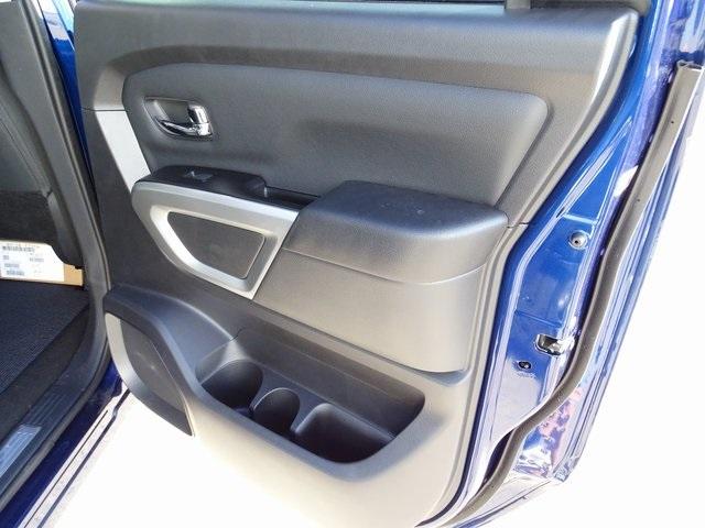 56134-3652-nissan-titan-2019-38219