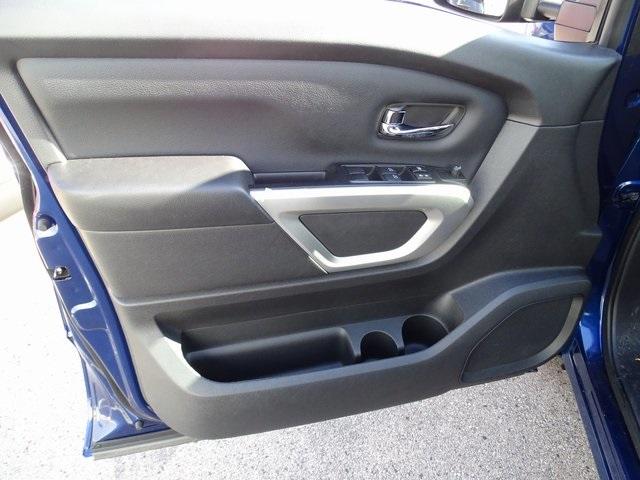 56148-3652-nissan-titan-2019-38219