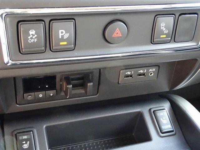 56153-3652-nissan-titan-2019-38219