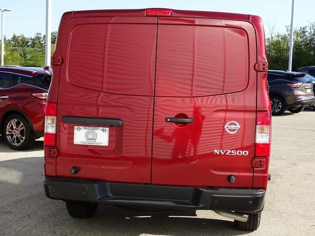 56280-3657-nissan-nv2500hd-2019-61319