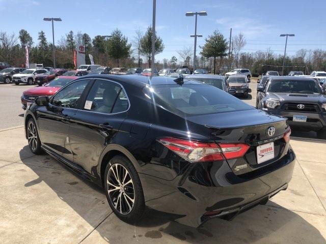 5629-toyota-camry-2019-2514