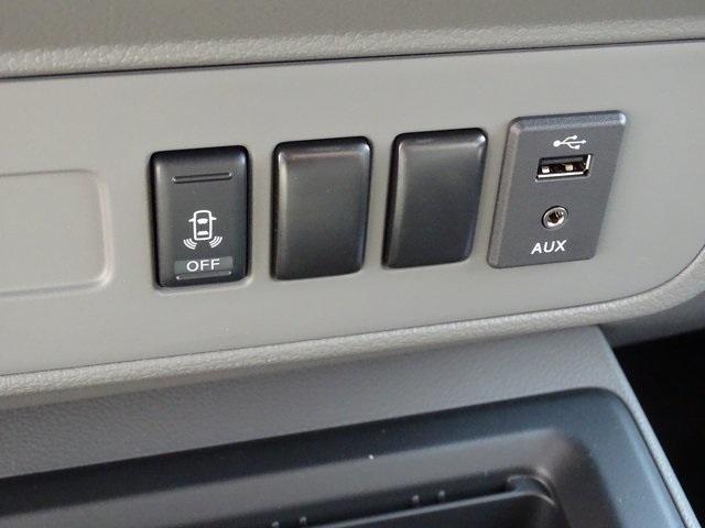 56291-3657-nissan-nv2500hd-2019-61319