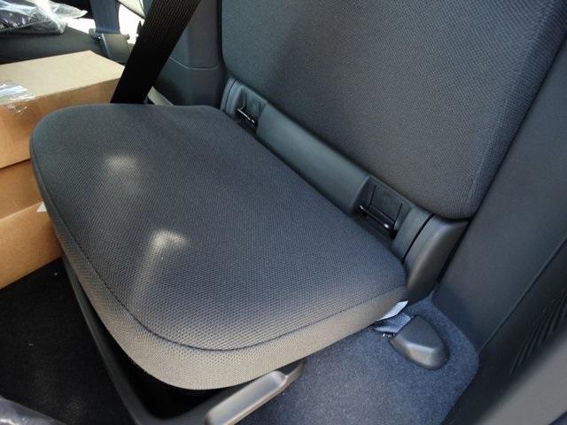 56314-3658-nissan-frontier-2019-31219