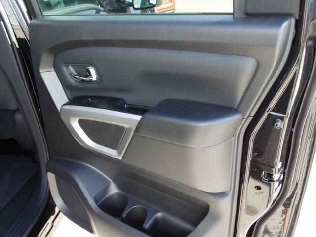 56340-3659-nissan-titan-2019-38219