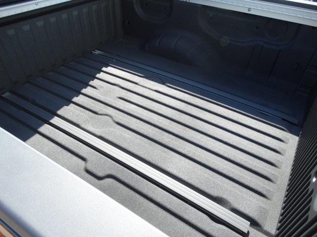 56345-3659-nissan-titan-2019-38219