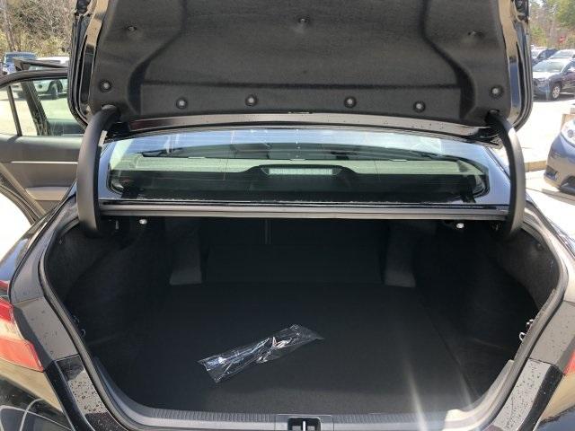 5637-toyota-camry-2019-2514
