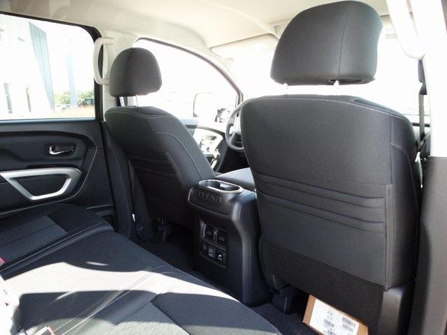 56376-3660-nissan-titanxd-2019-53219