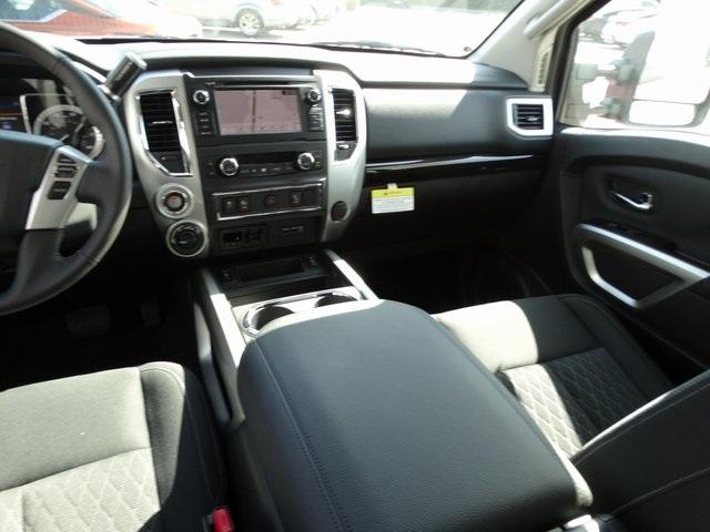 56388-3660-nissan-titanxd-2019-53219