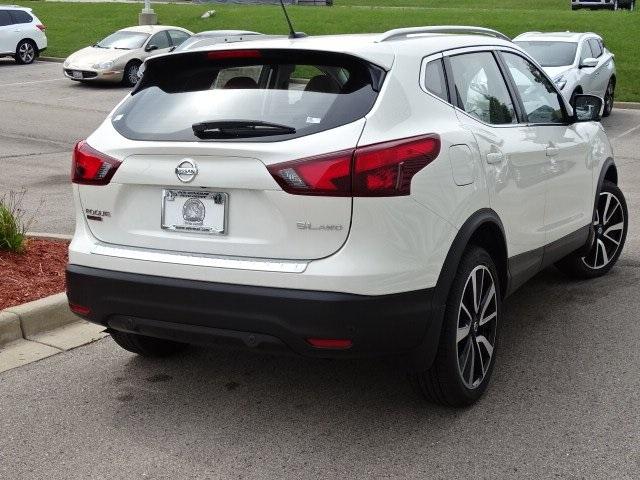56408-3661-nissan-roguesport-2019-27419