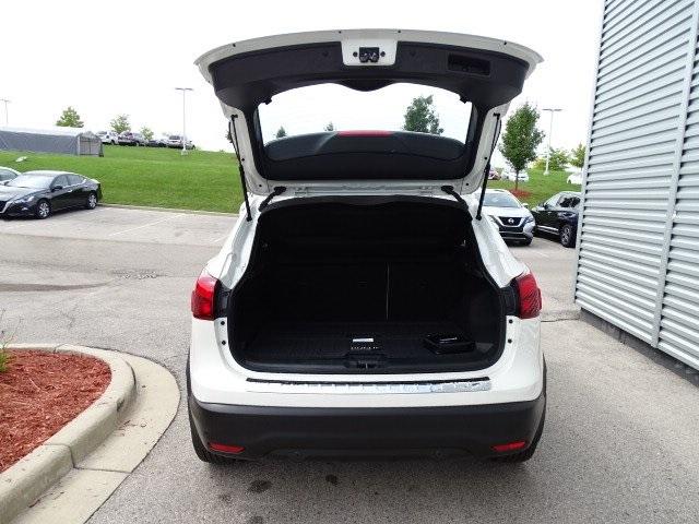 56411-3661-nissan-roguesport-2019-27419