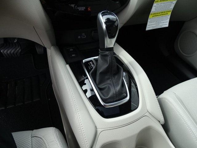 56421-3661-nissan-roguesport-2019-27419