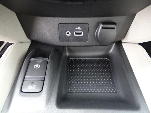 56422-3661-nissan-roguesport-2019-27419
