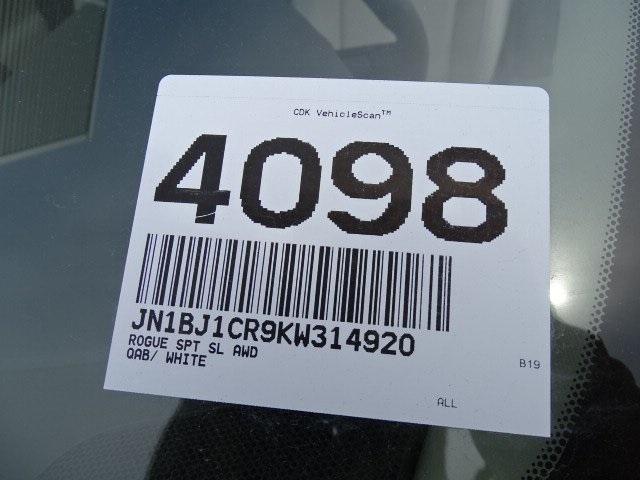 56431-3661-nissan-roguesport-2019-27419