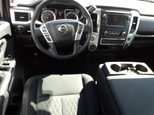 56449-3662-nissan-titan-2019-38219