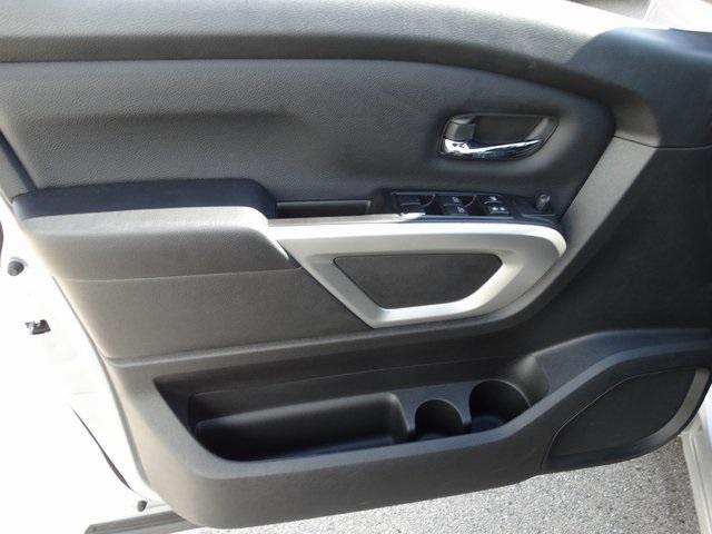 56453-3662-nissan-titan-2019-38219