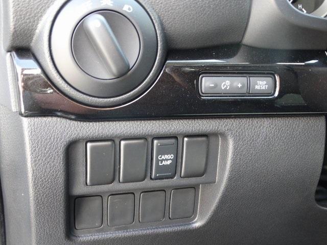 56455-3662-nissan-titan-2019-38219