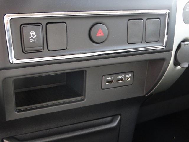 56457-3662-nissan-titan-2019-38219