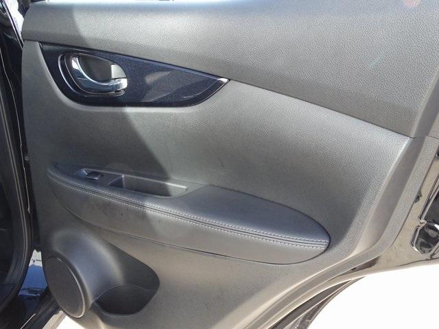 56507-3664-nissan-roguesport-2019-27419