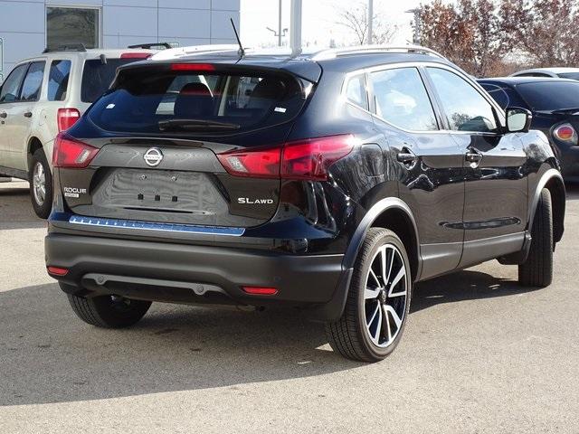 56509-3664-nissan-roguesport-2019-27419