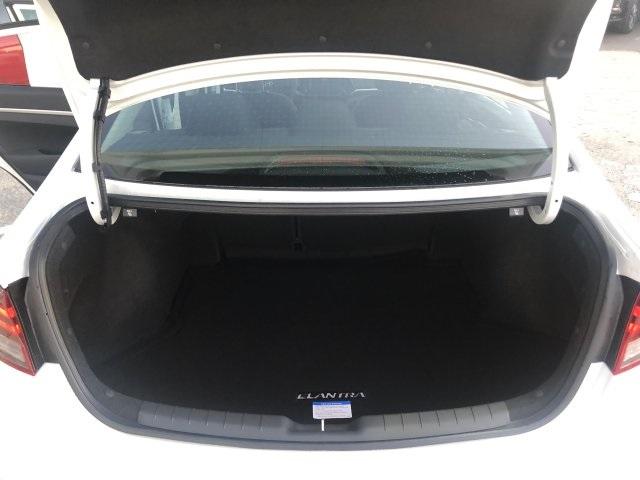 5653-hyundai-elantra-2019-48412f45