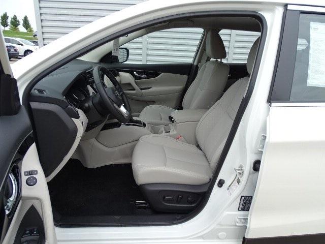 56548-3665-nissan-roguesport-2019-27419