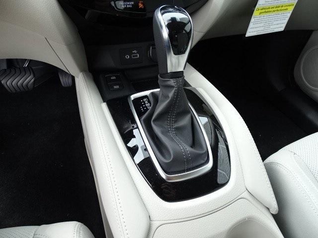 56550-3665-nissan-roguesport-2019-27419