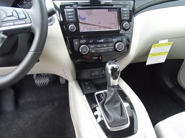 56555-3665-nissan-roguesport-2019-27419