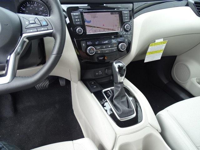 56559-3665-nissan-roguesport-2019-27419