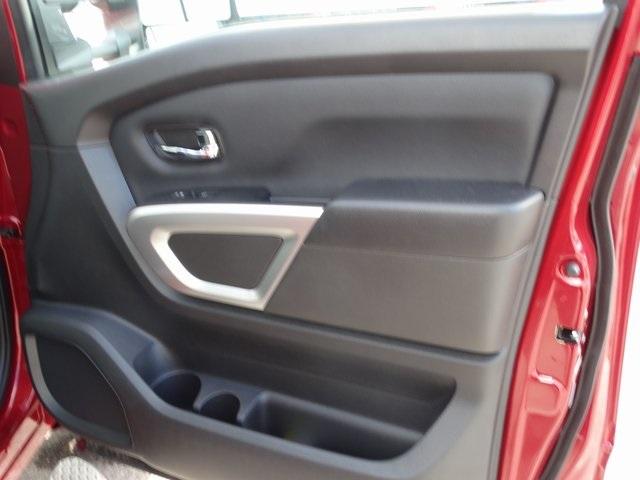 56610-3667-nissan-titanxd-2019-53219