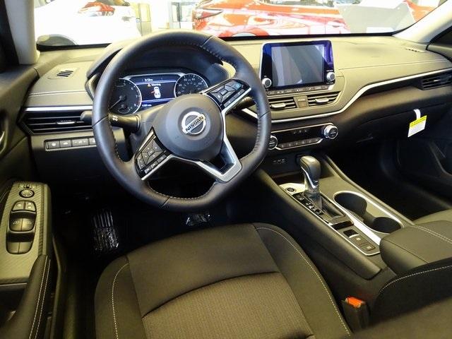 56654-3668-nissan-altima-2019-13519