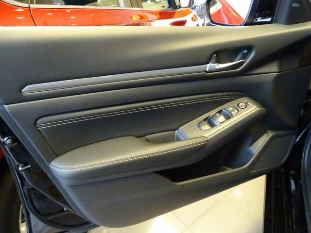 56655-3668-nissan-altima-2019-13519