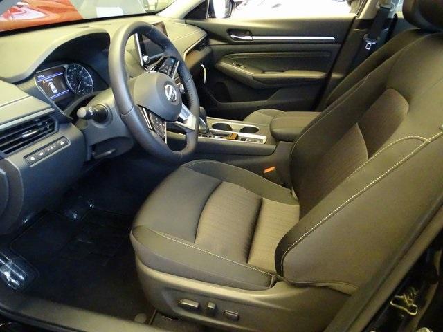 56658-3668-nissan-altima-2019-13519