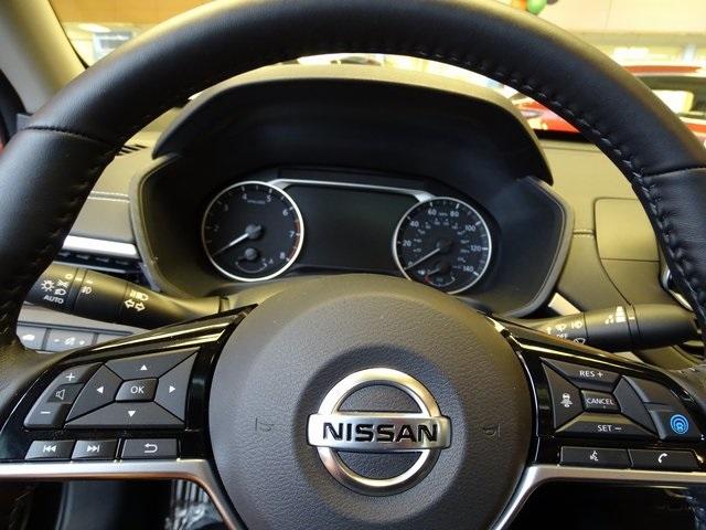 56667-3668-nissan-altima-2019-13519