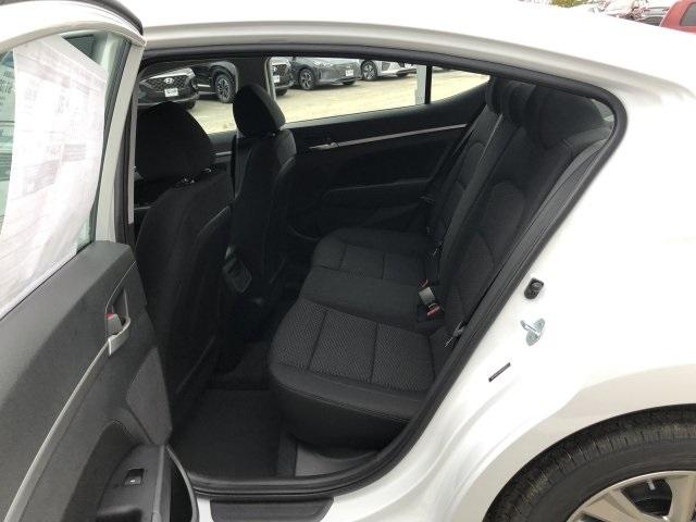 5668-hyundai-elantra-2019-48422f45
