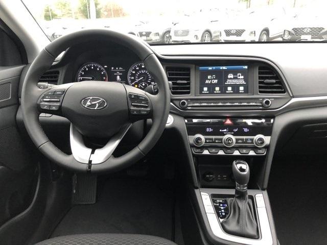 5669-hyundai-elantra-2019-48422f45
