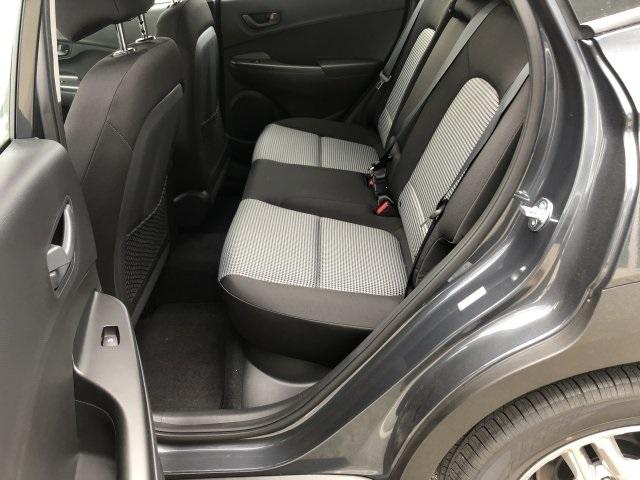 5731-hyundai-kona-2019-q0402a45